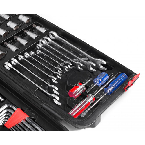 Набор автомеханика универсальный №2 (136 пр.) HOR