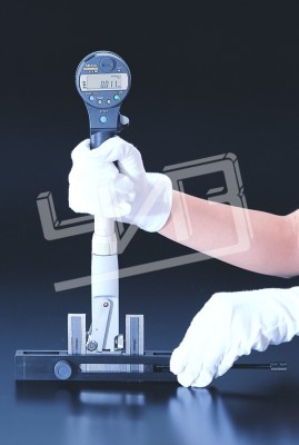 Нутромер индикаторный электронный НИЦ повышенной точности 100-160 0,001 электронный двухточечный BORE GAGE 511-502 Mitutoyo