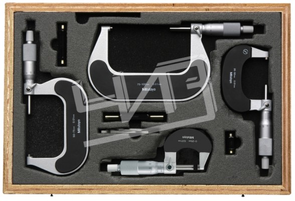 Набор микрометров 100 0,01 (0-100) (4шт.), меры установочные (3шт.) 102-911-40 Mitutoyo