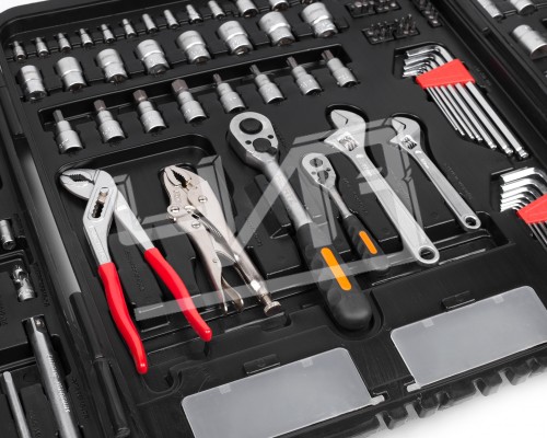 Набор автомеханика универсальный №2 (136 пр.) HORTZ