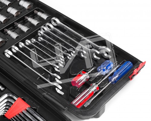 Набор автомеханика универсальный №2 (136 пр.) HORTZ