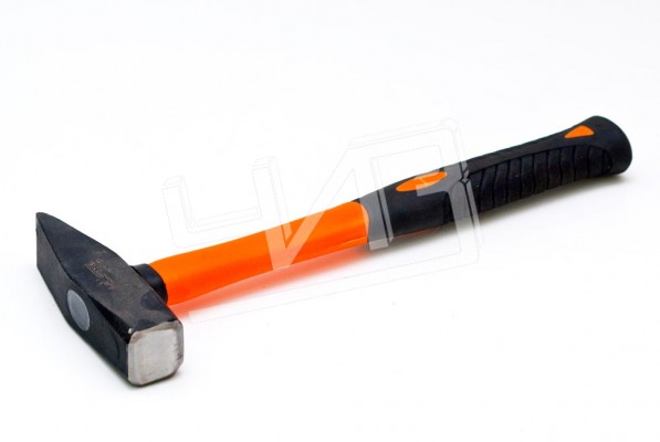 Молоток слесарный 2.0 квадратный боек фибергл.обр/р HORTZ