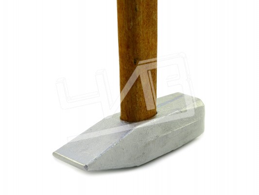 Молоток слесарный 0.5 квадратный боек КЗСМИ